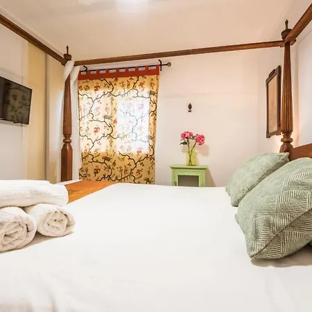 Altos De Banus Iii Apartman